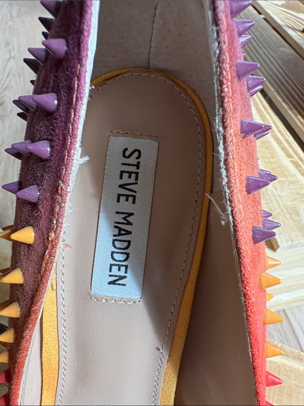 Steve Madden Women's Orange-to-Yellow Spiked Pointed Toe Pumps - Picture 3 of 4